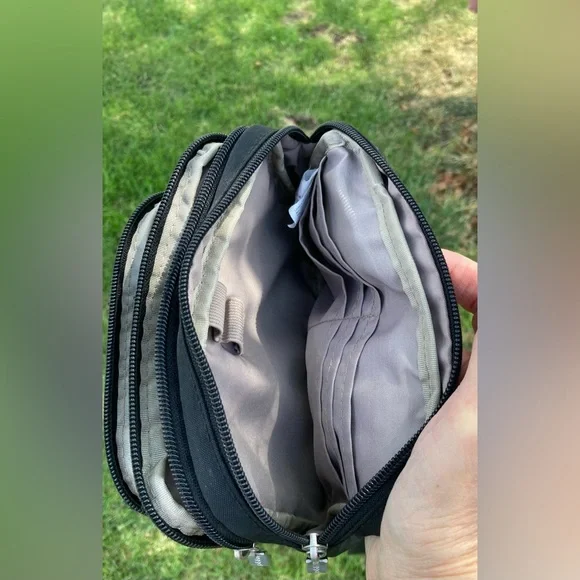 😎Baggallini Mini Cross Body Black - Picture 8 of 15